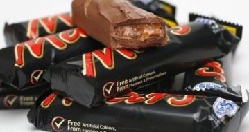 Irish prison officers end five-hour prison standoff – with Mars Bar
